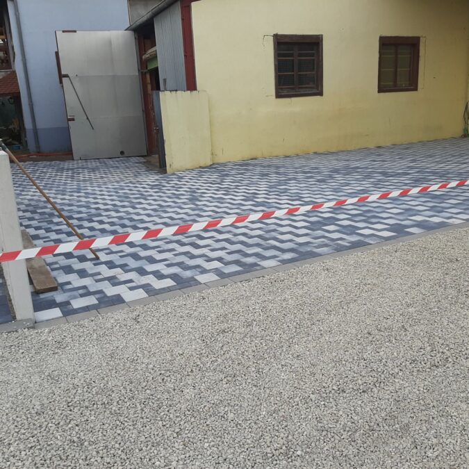 Terrasse sur plots & pav&eacute;s Raon-l'&Eacute;tape 0