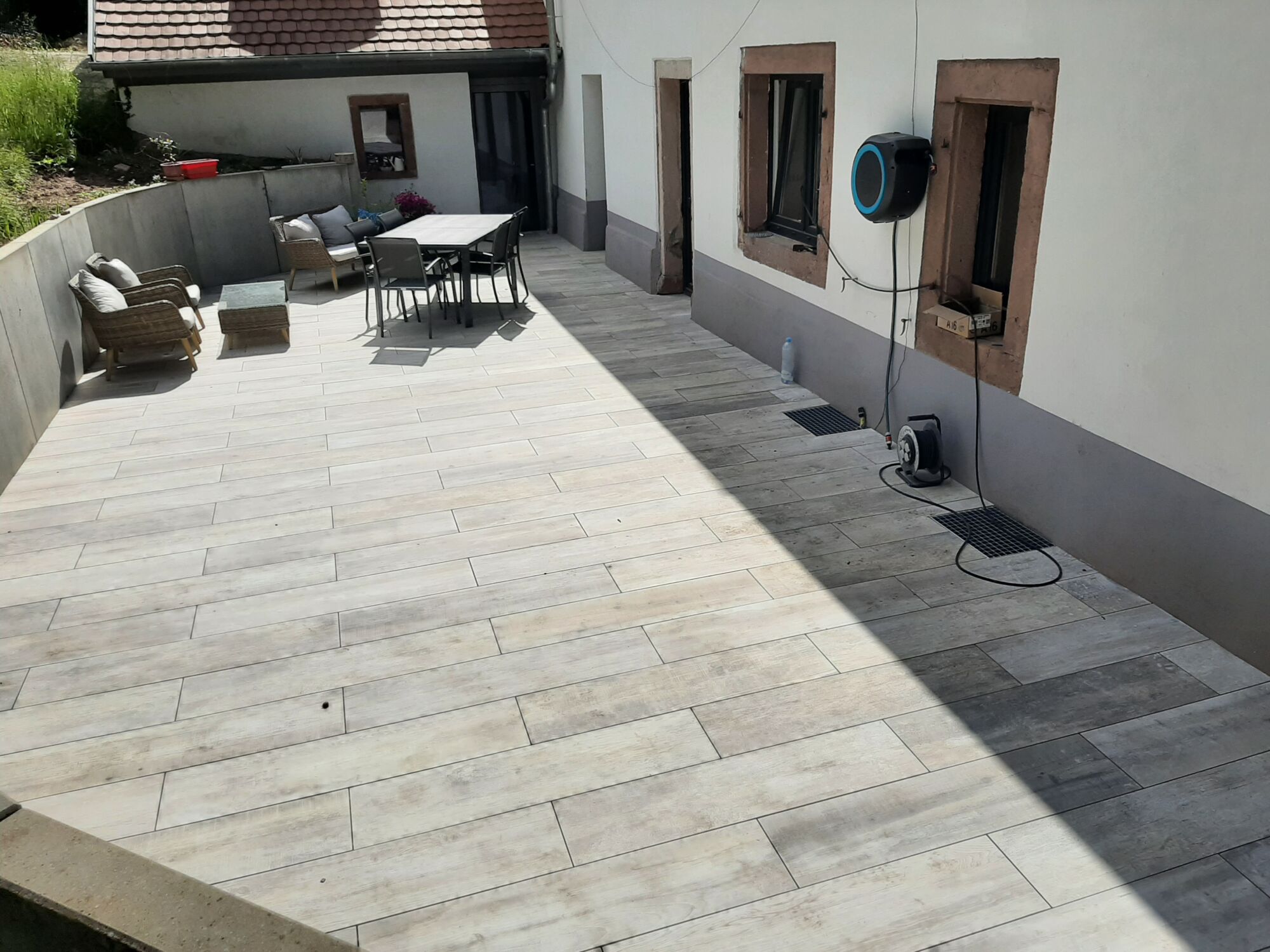 Terrasse sur plots & pav&eacute;s Raon-l'&Eacute;tape